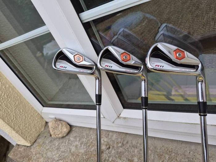 Taylormade R11 Irons
