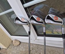 Taylormade R11 Irons