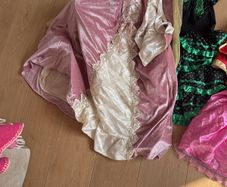 girls dress up clothes