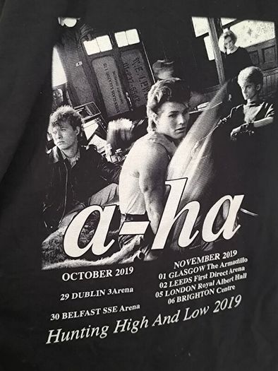 Aha concert t shirt size XL