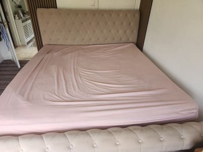 King size bed and respa mattress