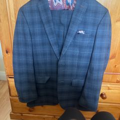 debs suit