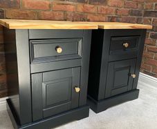 Bedside lockers