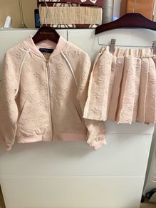 Girls Pink Jacket & Skirt Set 5/7yrs as new