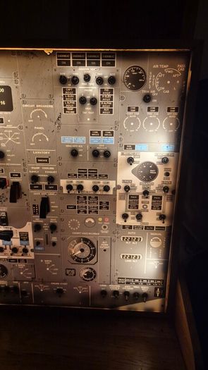vinatge classic barn boeing 737 panel simulator