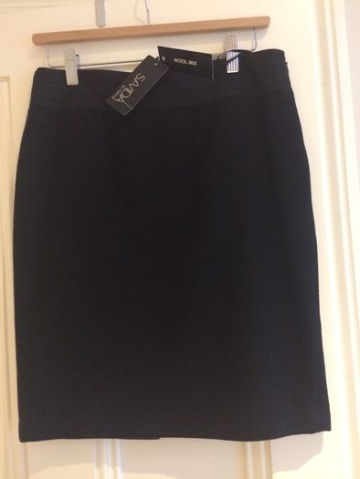 Brand New Savida Wool Mix Skirt With Bow Detail: Size 8-10