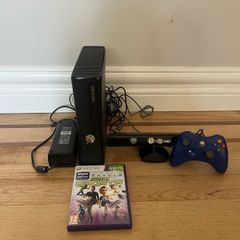 Xbox 360 Slim (S) 250GB Kinect Bundle with Game & Blue Controller