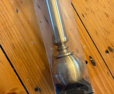 Brass curtain pole