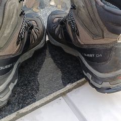 Mens hiking boots