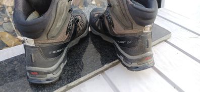 Mens hiking boots