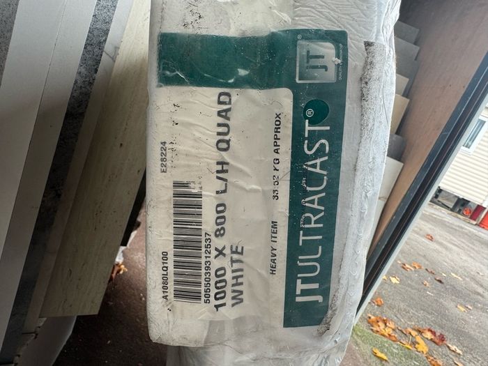Brand New 1000 x 800mm Offset Quadrant Tray
