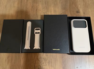 iPhone 17Pro twelve South watch strap and case