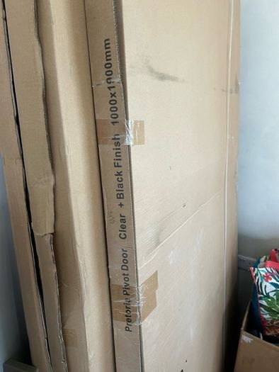 Pivot shower door - 1m wide - black
