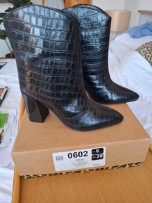 River island mid calf boots