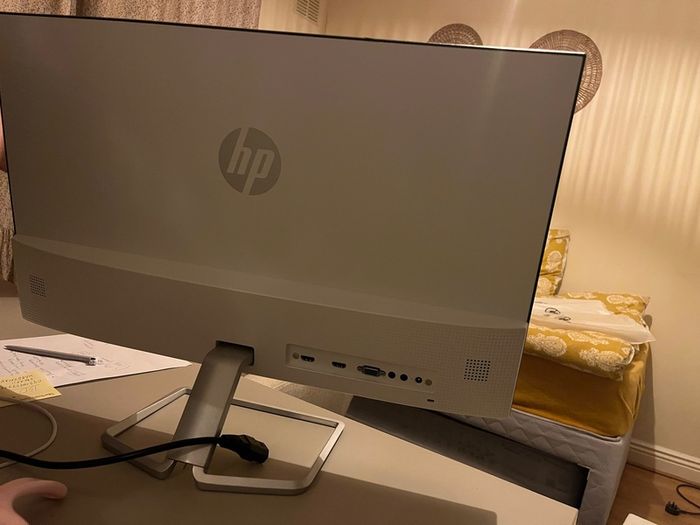 HP Monitor 27