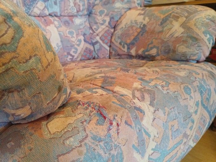 Jacquard suite, 3-seater couch and 2 armchairs - free delivery!