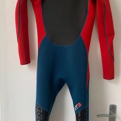 Wetsuit