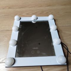 Vanity mirror