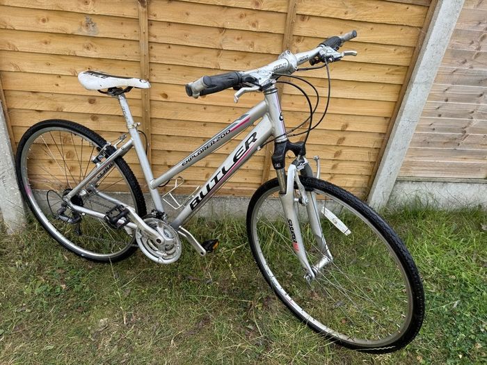 28" inch aluminium bikes in perfect condition