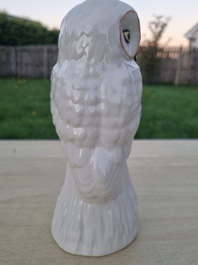 Owl figurine made by Donegal Parian China