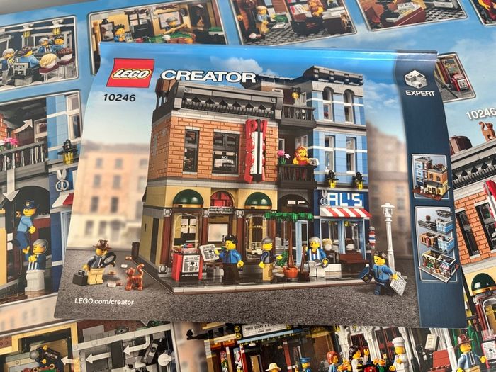 LEGO Creator Lot 6 Sets - 10232 10251 10246 10260 10218 10243