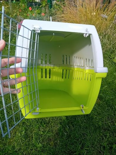 Savic Trotter 3 large cat small dog carrier