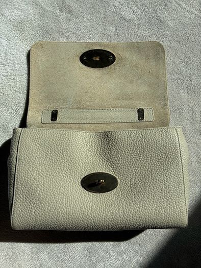 Mulberry Medium Lily with Top Handle