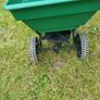 Seed spreader Image 4