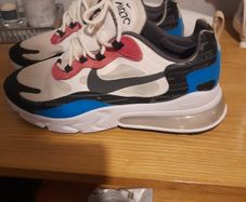 Nike  air max 270 react new  9uk