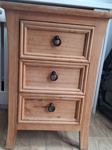 bedside lockers