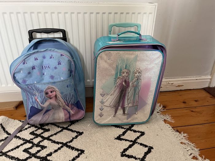 Child suitcases
