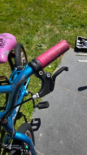Apollo Roxie Kids 16 inch BMX Bike