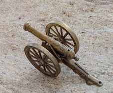 Vintage Cannon Toy Metal Gun Artillery Field Weapon Gr Bronze Brass