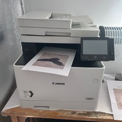 Canon i-Sensys MF754CDW ( Service Needed )