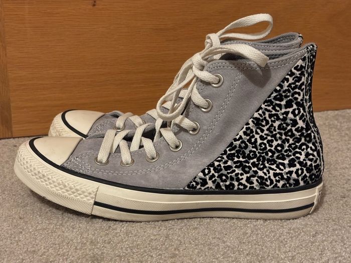 Converse Chuck Taylor All Star High-Top grey suede with leopard print UK 4