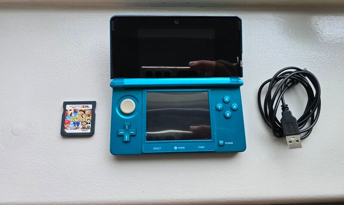 Nintendo 3ds coral blue!!!!