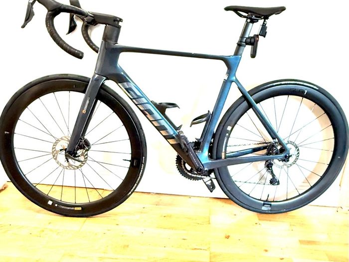 Giant Propel Advanced Pro 0 Aero Road Bike