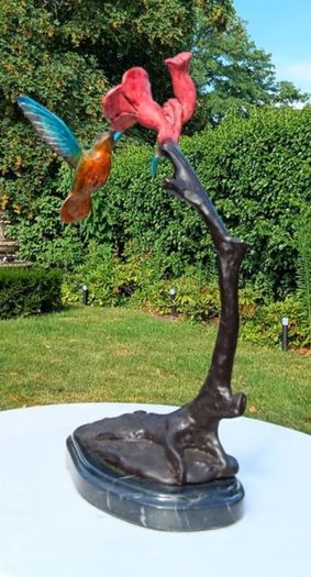 Hummingbird & Flower (40cm) - Patinated Bronze