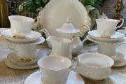 Royal Albert "Val D'or " tea set