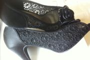 Ladies Shoes and matching bag