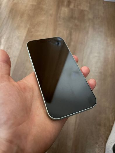 iPhone 15