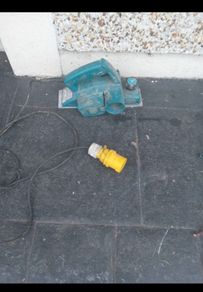 Makita 82mm 1902 electric wood planer