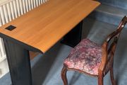 Computer desk