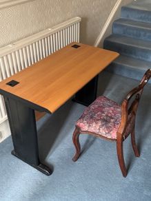 Computer desk