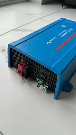 Victron Energy 800VA 12-Volt 230V AC Pure Sine Wave Inverter