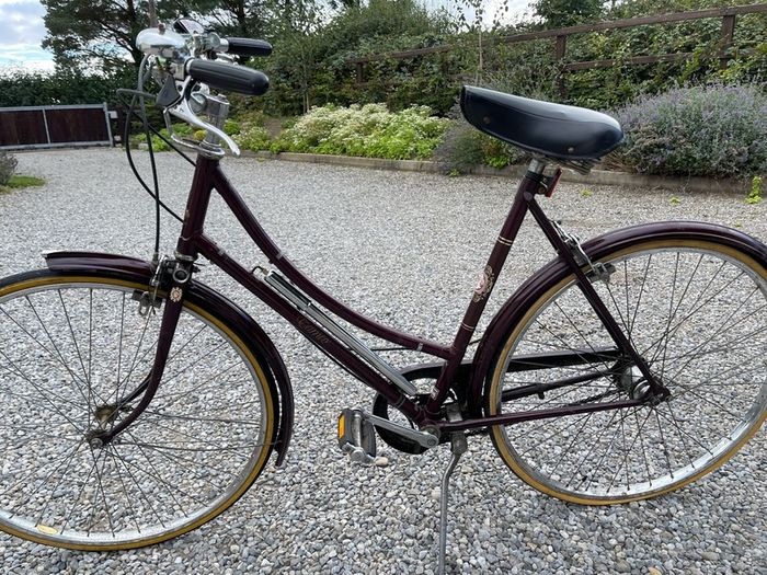 bicycle Raleigh Cameo original vintage bike
