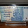 100 trillion dollar note Zimbabwe with display Image 3