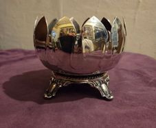 Vintage Viners Silver Plate Rose Bowl
