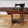 Vintage Singer Sewing Machine Image 3