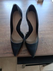 Zara basic collection womens shoes, size 4
